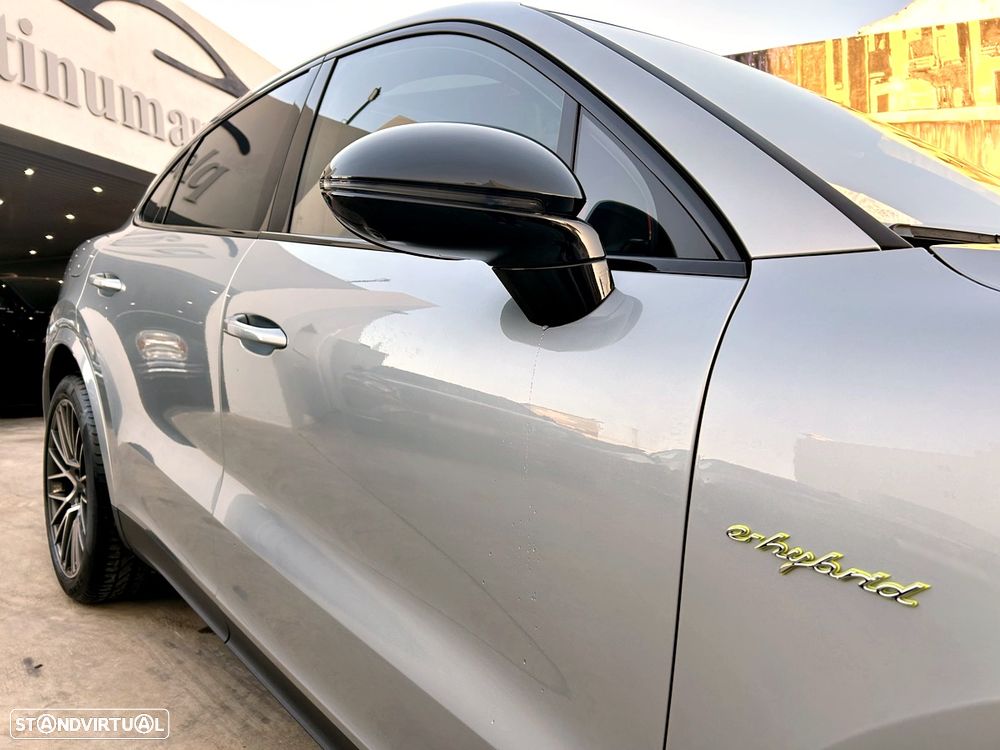 Porsche Cayenne Coupé E-Hybrid - 48