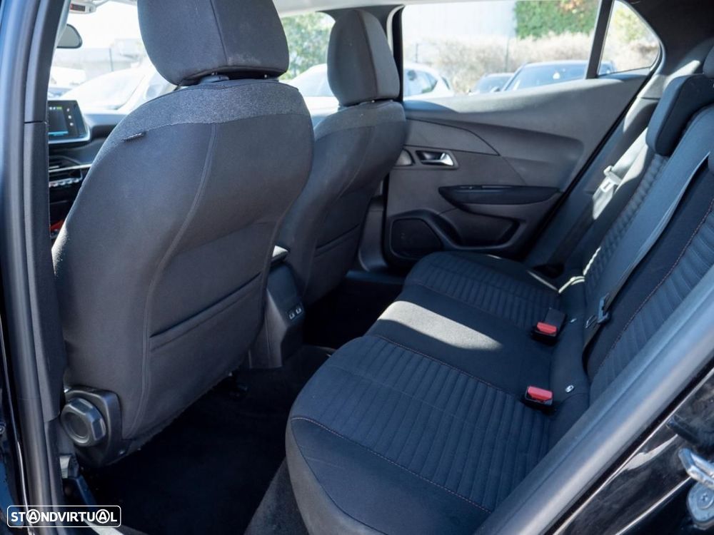 Peugeot e-2008 50 kWh Active - 24