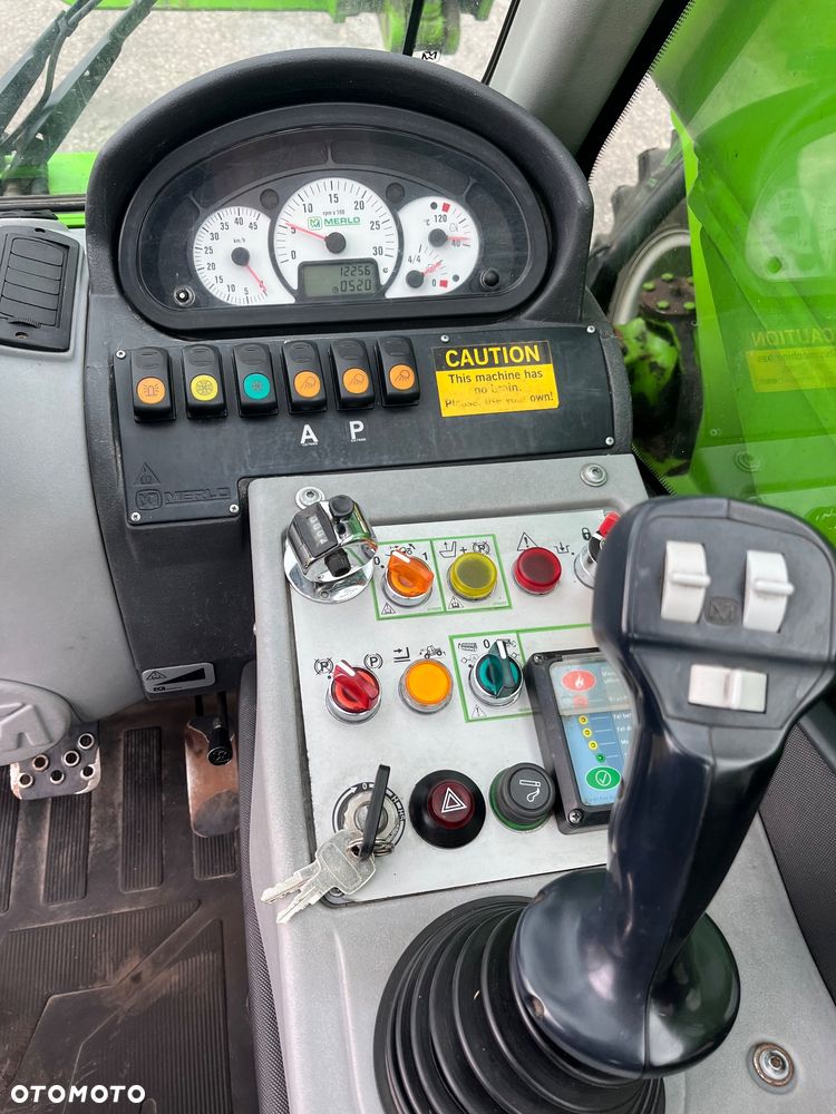 Merlo P25.6 - 7