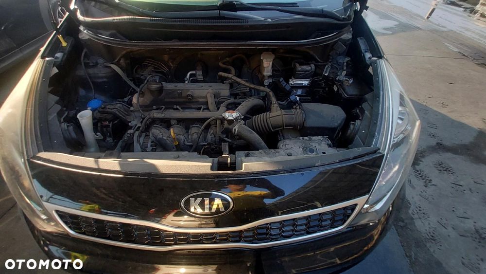 Kia Rio 1.2 L - 8