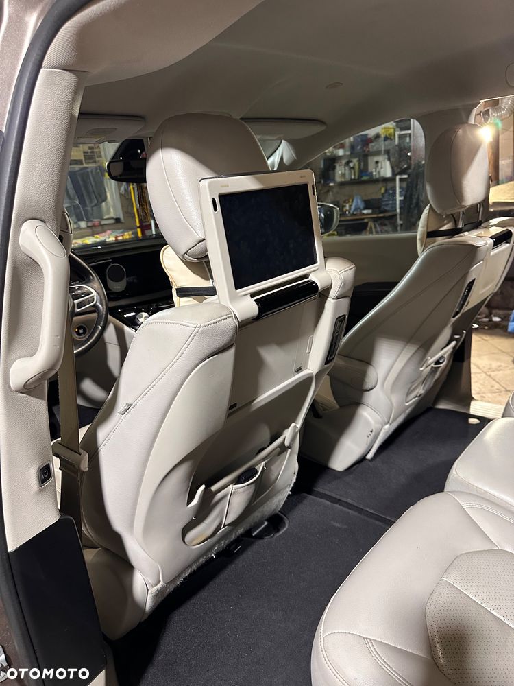Chrysler Pacifica - 5