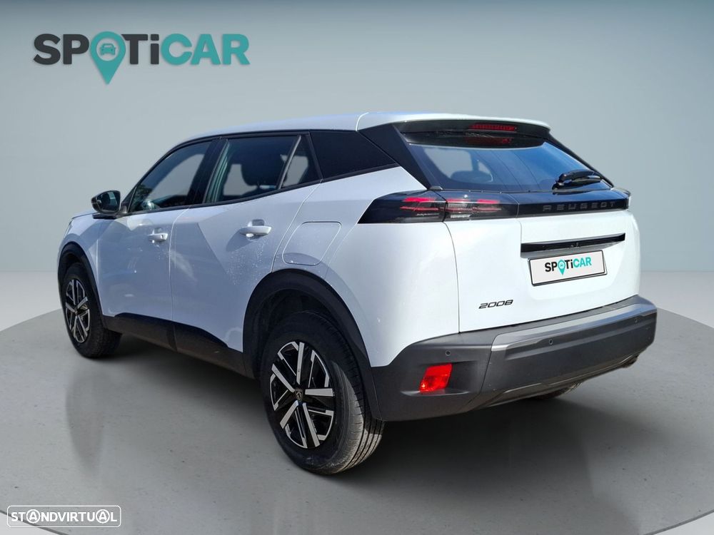 Peugeot 2008 1.2 PureTech Active — fotografia 6