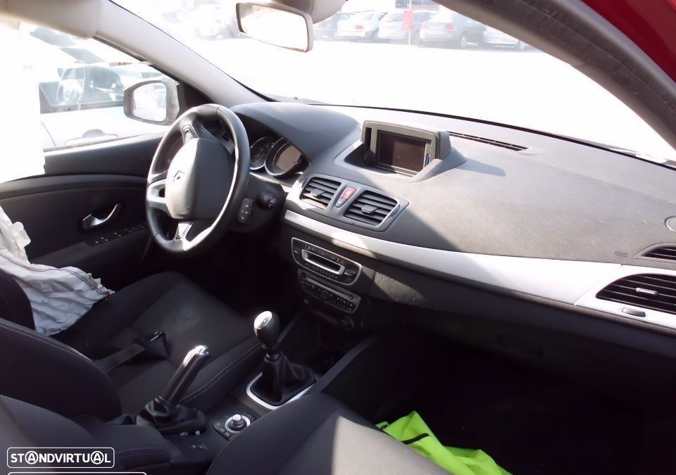 Peças Renault Megane III SW (KZ0/1) 2009 a 2015 - 30