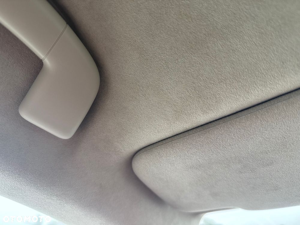 Skoda Superb 2.0 TDI SCR 4x4 L&K DSG - 37