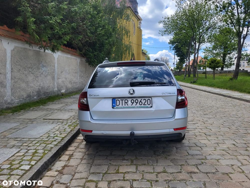Skoda Octavia 2.0 TDI (Green tec) DSG Style - 7