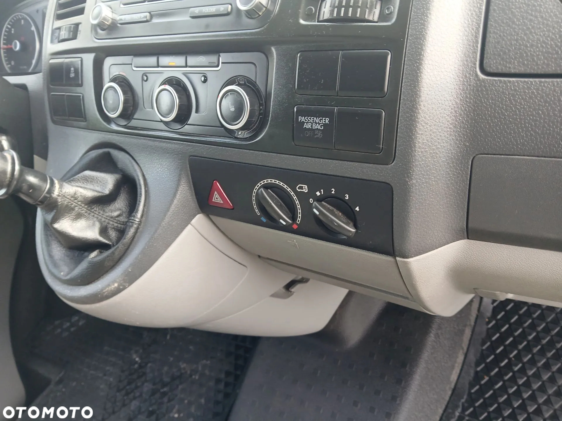 Volkswagen T5 LONG 4 MOTION - 9