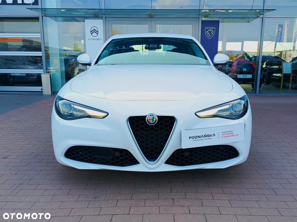 Alfa Romeo Giulia - 2