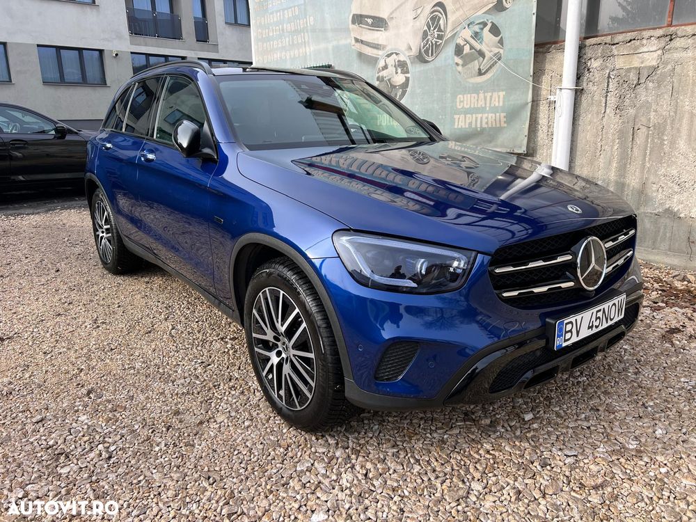 Mercedes-Benz GLC 300 e 4Matic 9G-TRONIC - 10