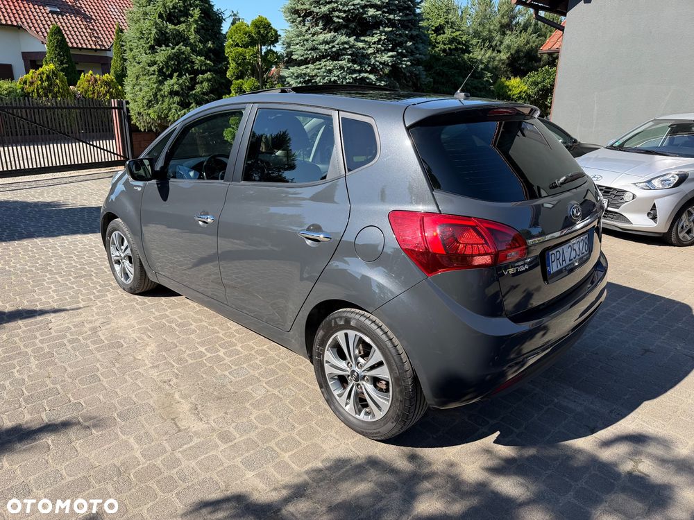 Kia Venga 1.6 CVVT Automatik Platinum Edition - 17