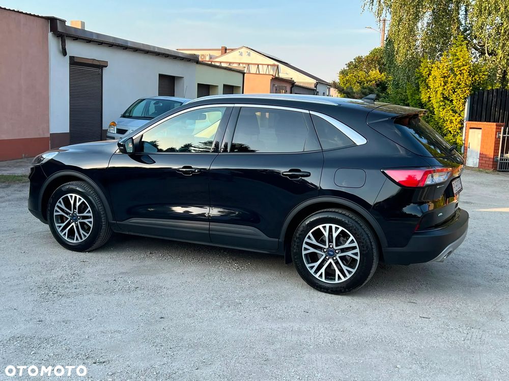 Ford Kuga 2.0 EcoBlue AWD Titanium - 4