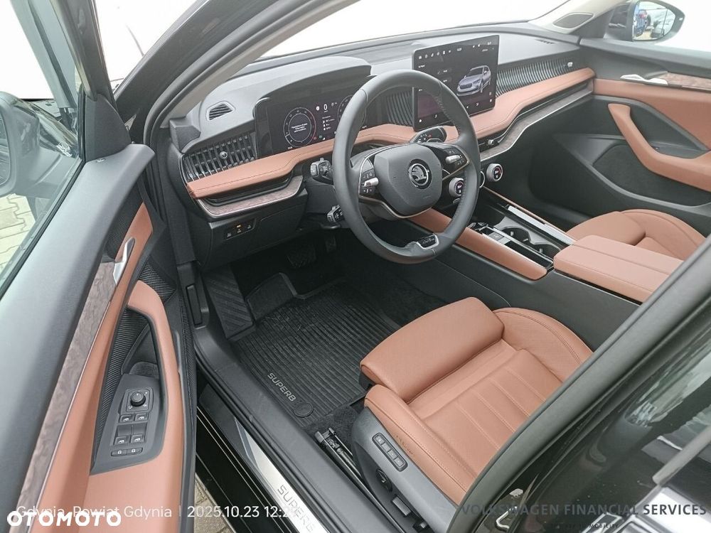 Skoda Superb 2.0 TDI SCR 4x4 L&K DSG - 6