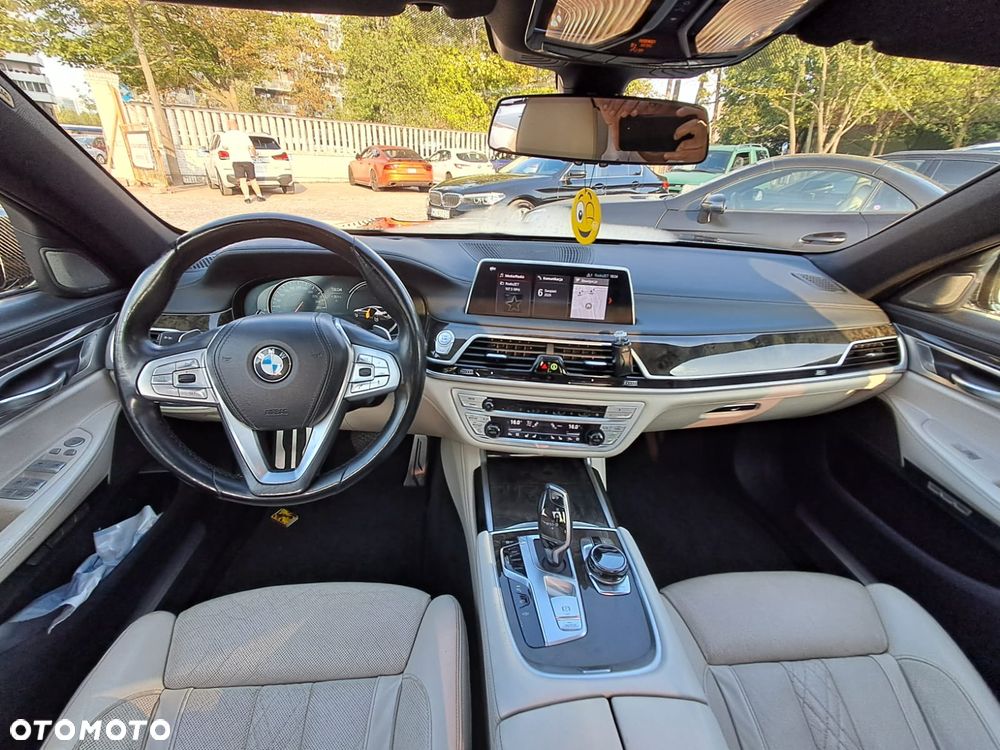 BMW Seria 7 740Li - 6