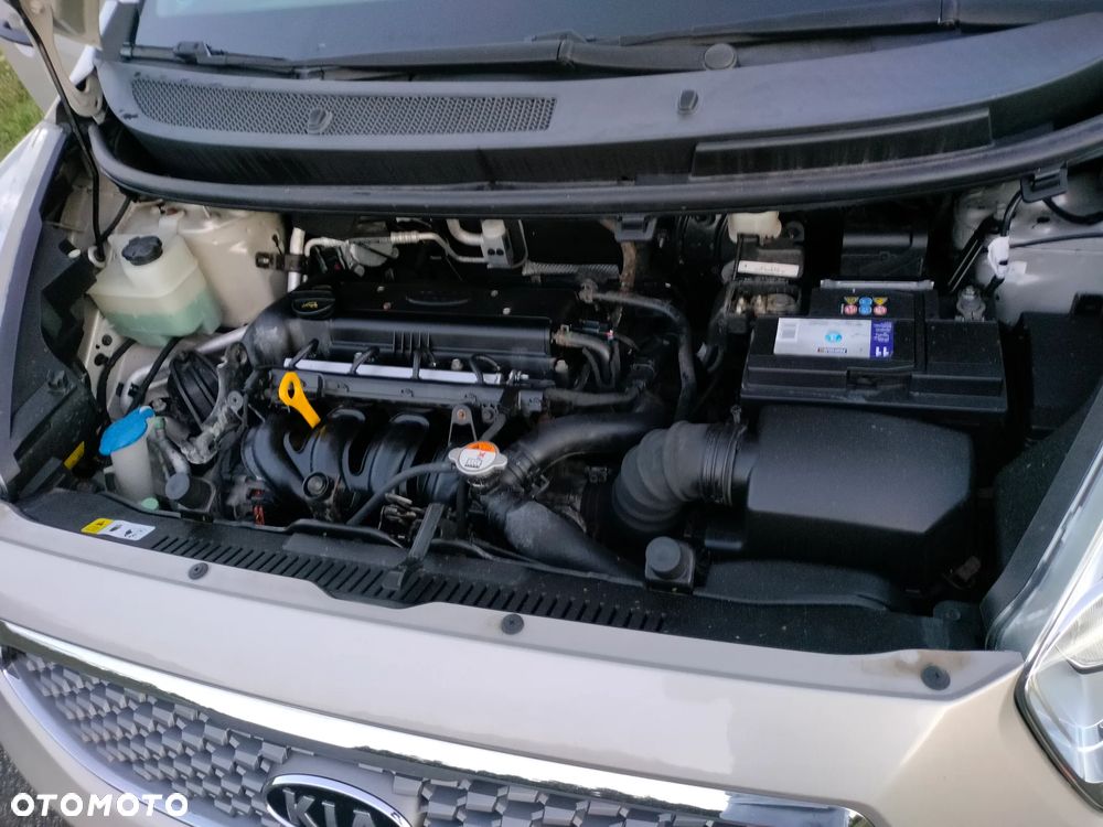 Kia Venga 1.4 CVVT Vision - 37