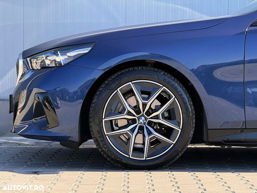 BMW Seria 5 520i AT MHEV - 41