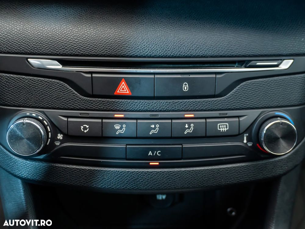 Peugeot 308 1.2 VTi Active - 34