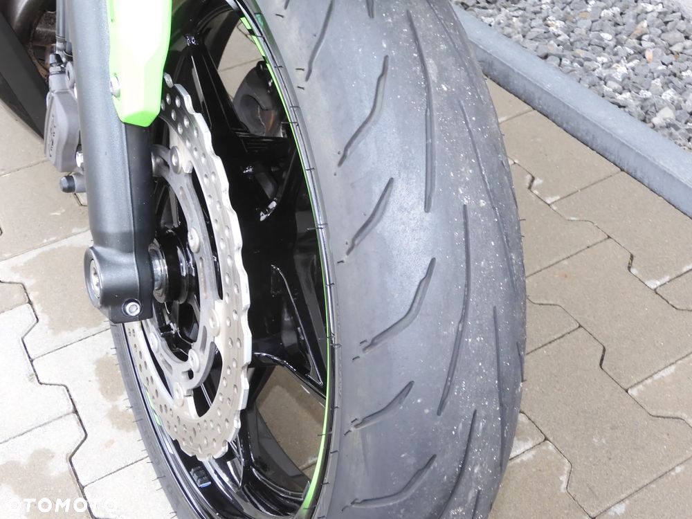 Kawasaki Ninja - 19