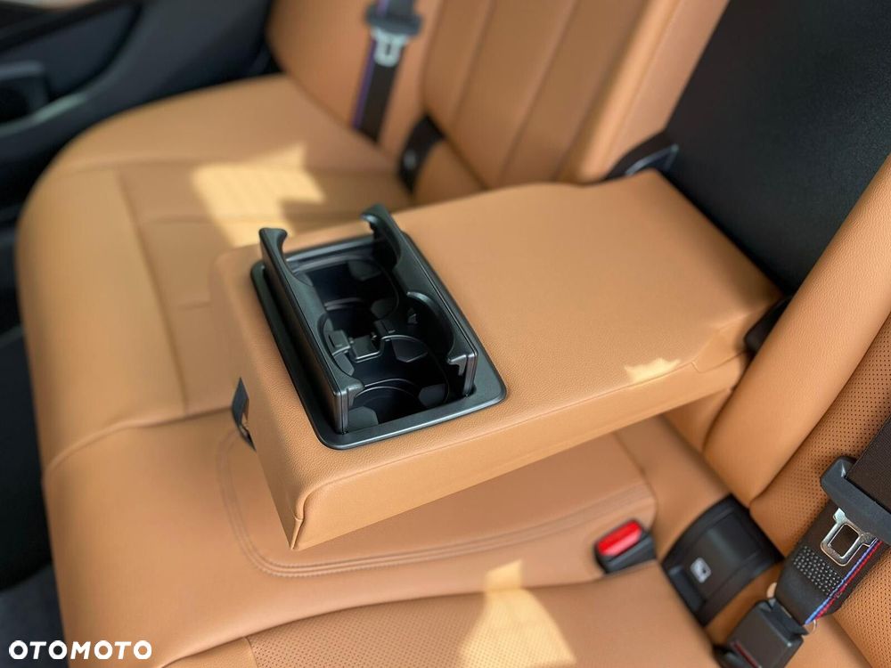 BMW Seria 3 - 32