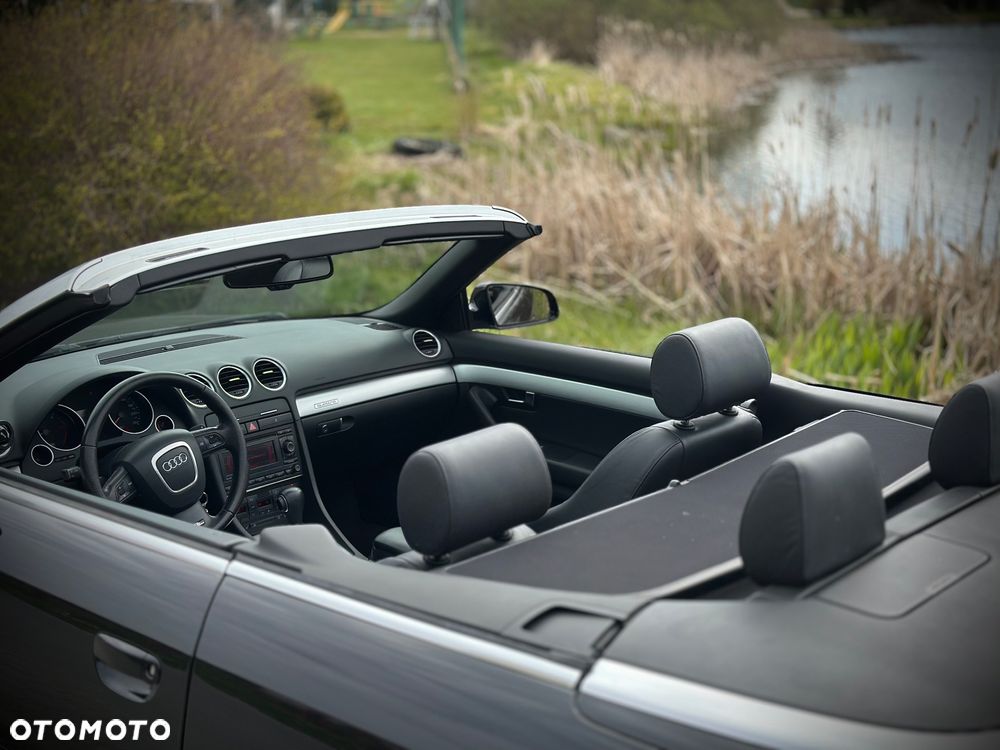 Audi A4 Cabrio - 9