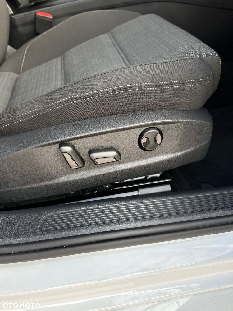 Volkswagen Passat 2.0 TDI BMT Comfortline DSG7 - 37