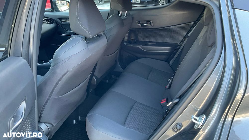 Toyota C-HR 2.0 HSD 184 CP 4x2 CVT Style - 12