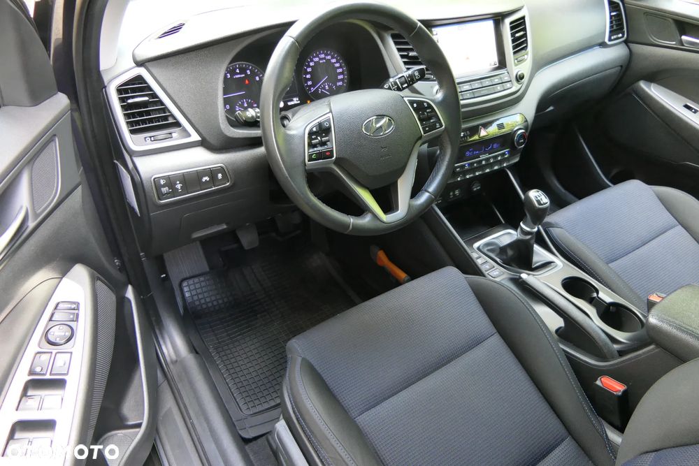 Hyundai Tucson 1.6 GDI BlueDrive Comfort 2WD - 17