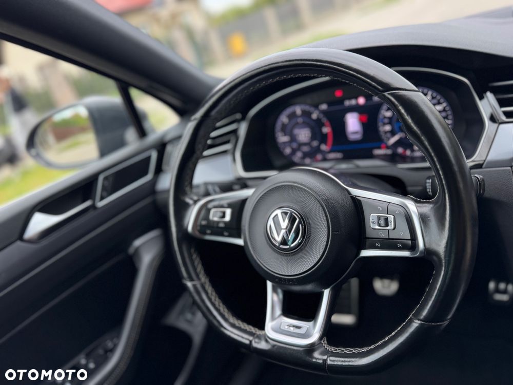 Volkswagen Passat 2.0 TDI BMT Highline - 32