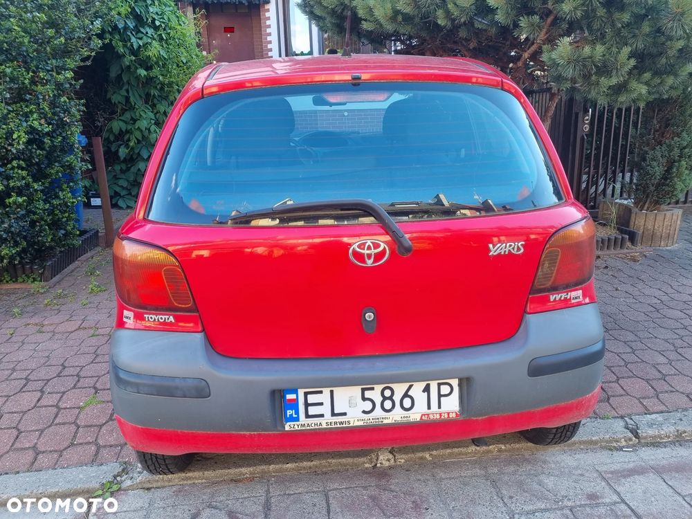 Toyota Yaris 1.0 Base - 5