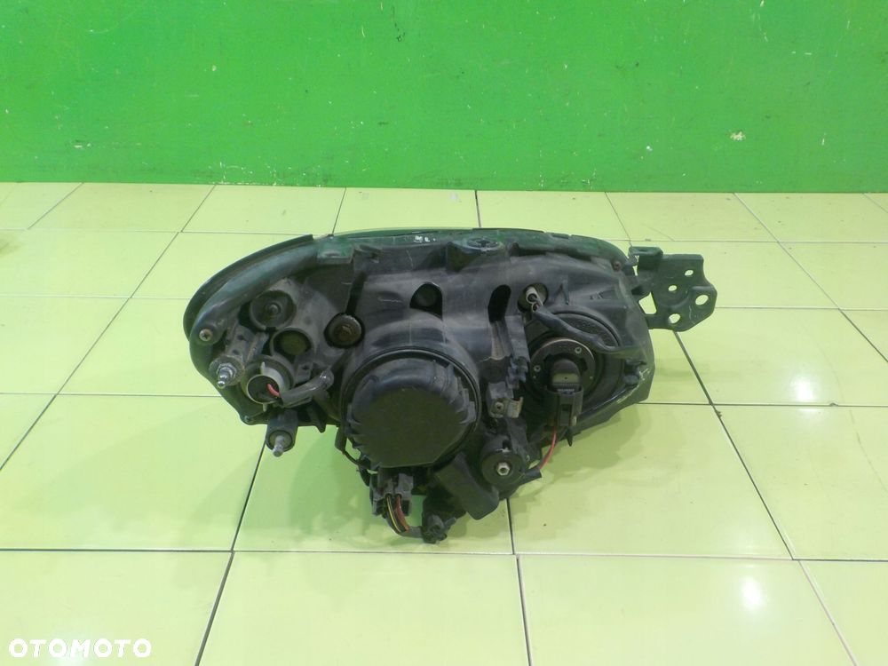 SUBARU IMPREZA II GD LIFT II 2.0 B 06r XENON lampa lewa przod - 3