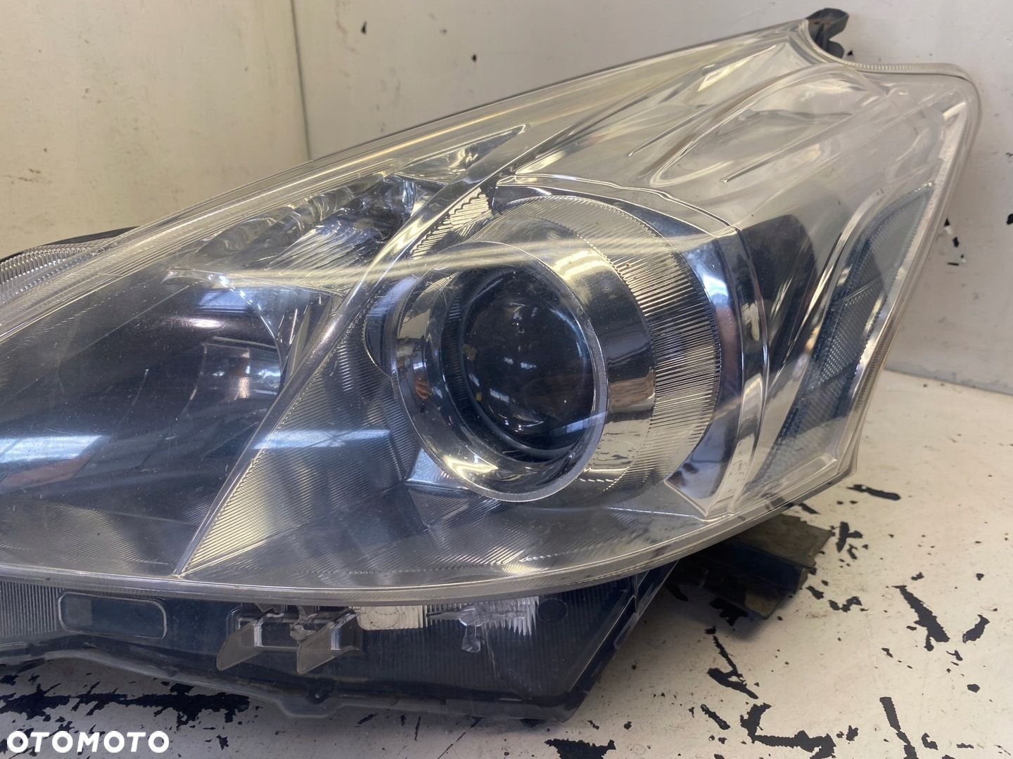 TOYOTA PRUS PLUS LAMPA LEWY PRZÓD SOCZEWKA - 4