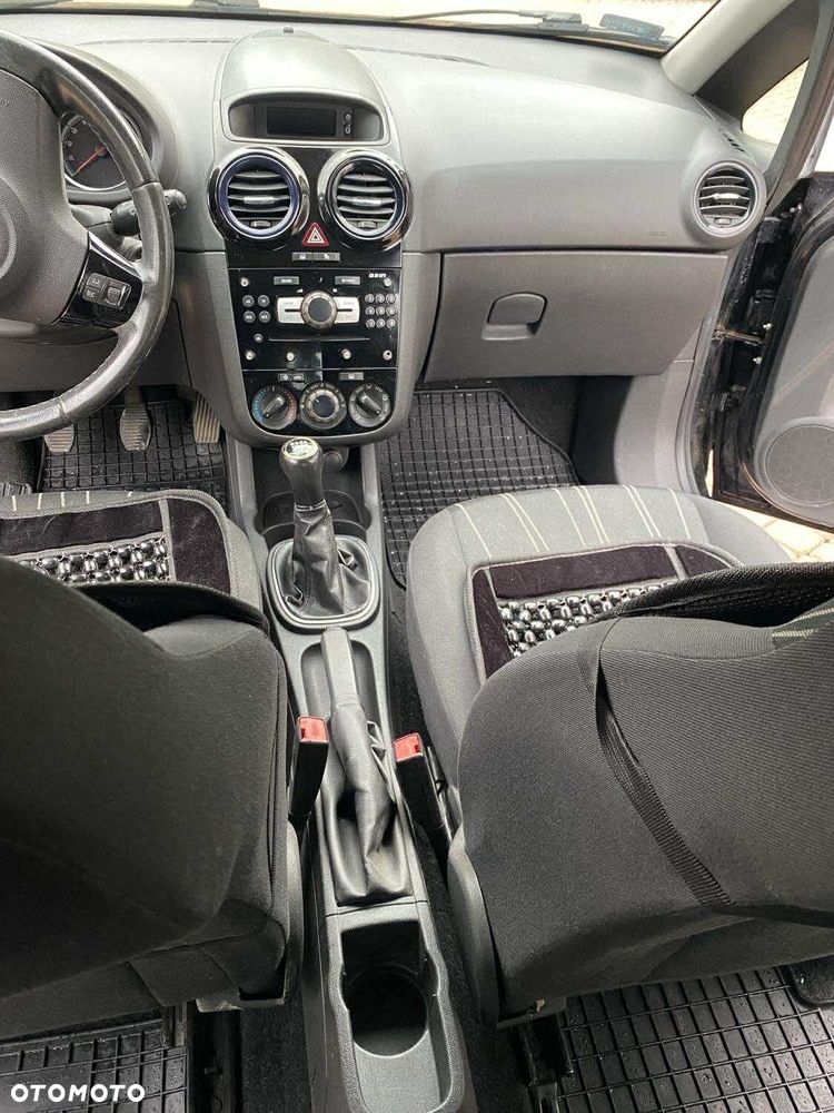 Opel Corsa 1.2 16V Essentia - 6