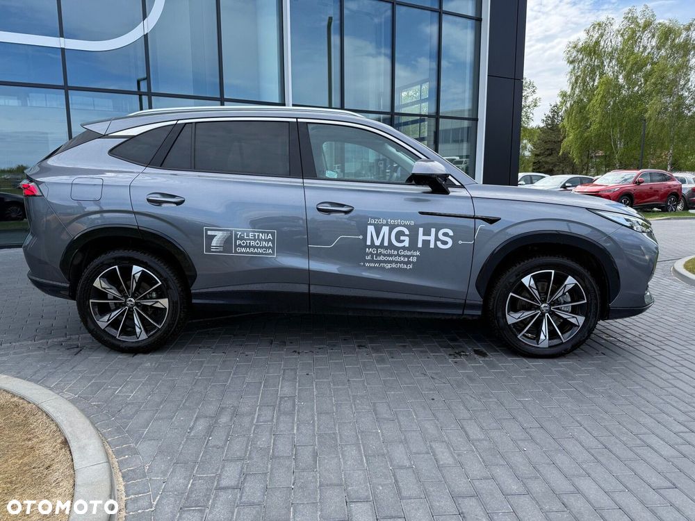 MG HS - 3
