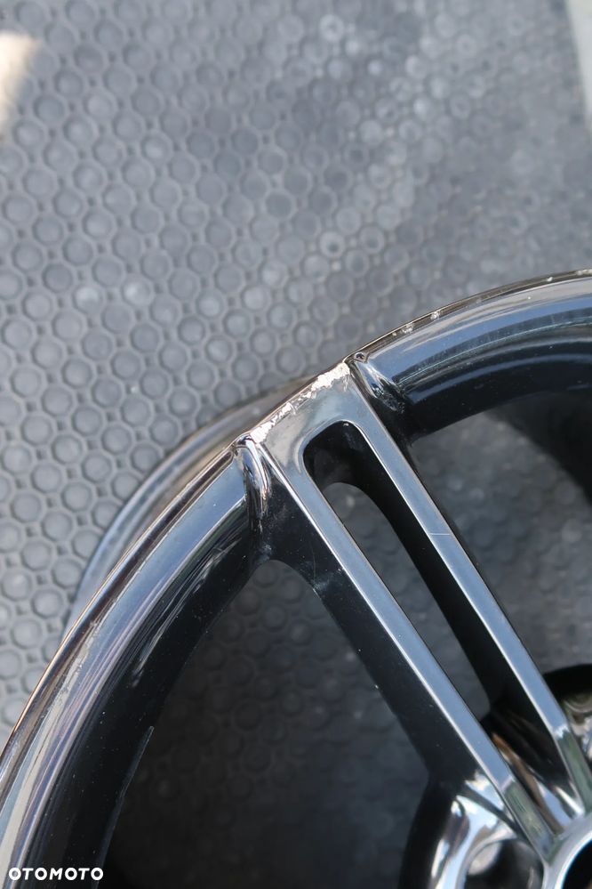 L23 Felga Porsche Taycan 9J1601025AB 11,5x21et66 - 3