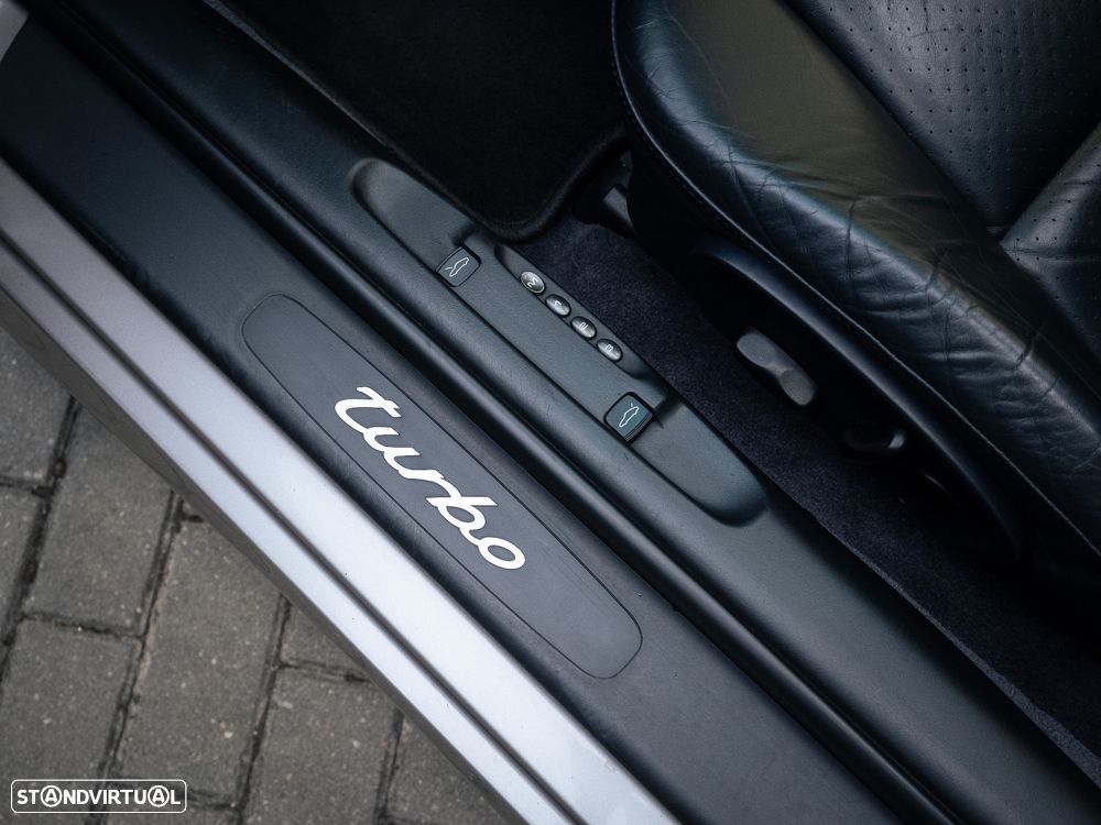 Porsche 911 Turbo — fotografia 35
