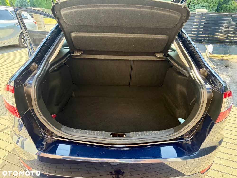 Ford Mondeo 2.0 Ghia - 24