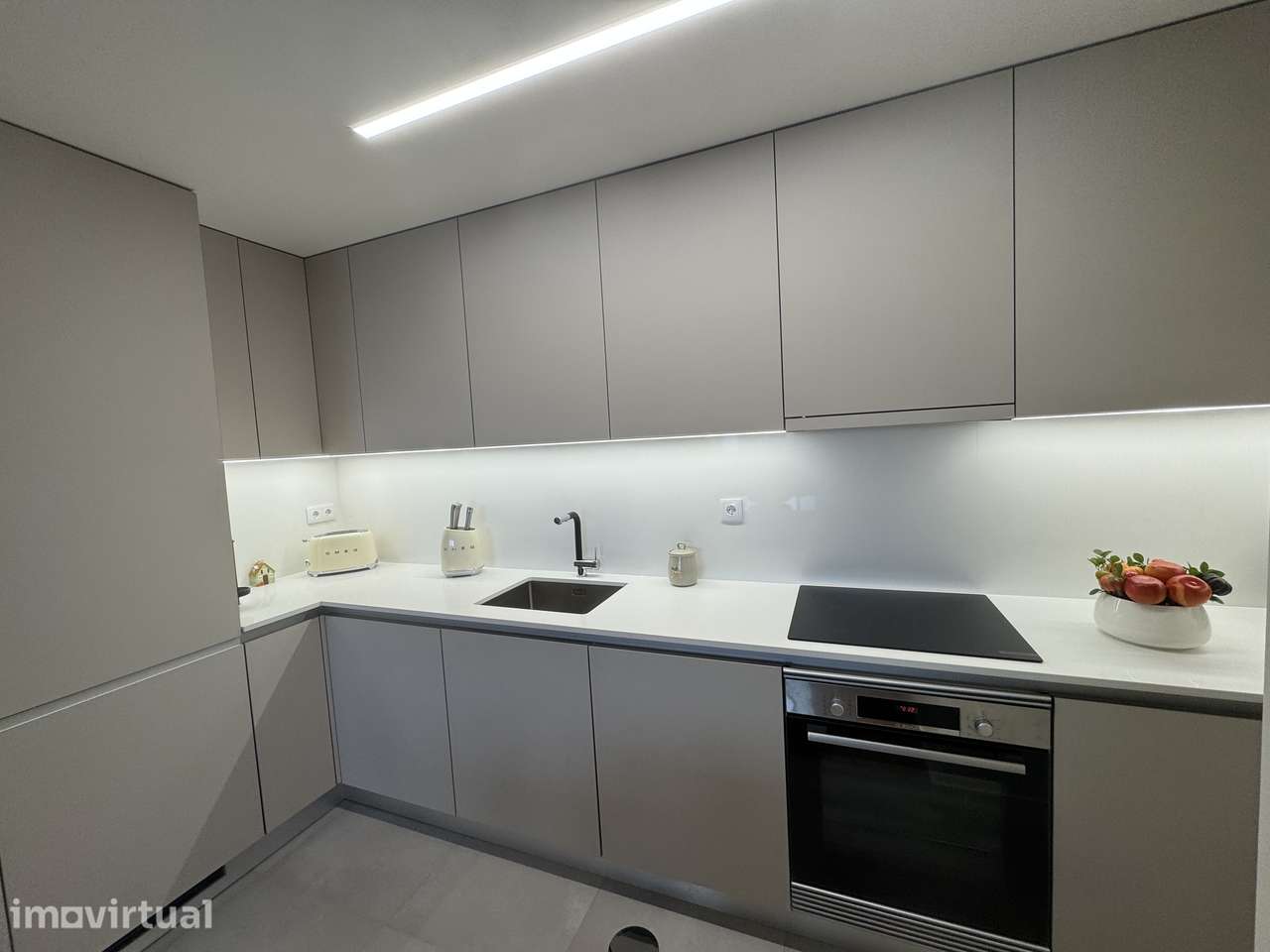 Apartamento, 96 m², Mafamude e Vilar do Paraíso - Grande imagem: 3/26