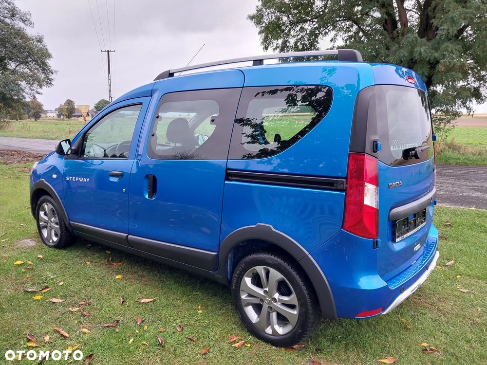 Dacia Dokker TCe 115 Stepway Celebration - 12