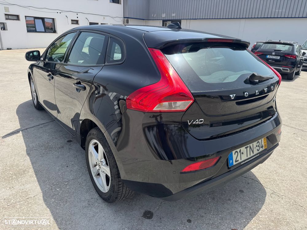 Volvo V40 2.0 D2 Kinetic - 2