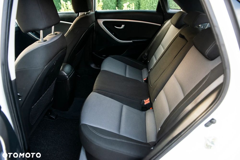 Hyundai i30 1.6 GDI Comfort - 31
