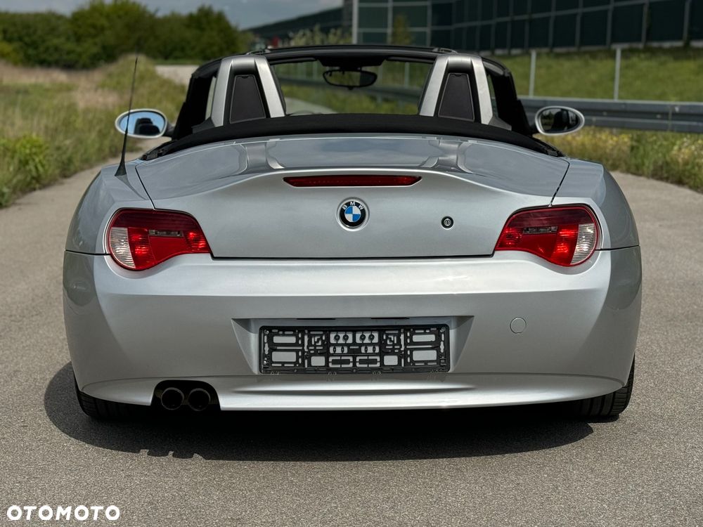 BMW Z4 2.5si - 11