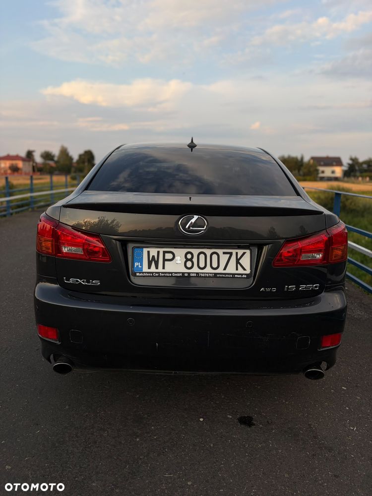 Lexus IS 250 Elegance - 2