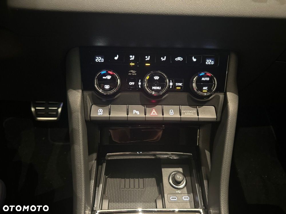 Skoda Karoq 1.5 TSI ACT Sportline DSG - 30