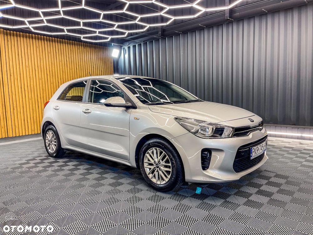 Kia Rio 1.2 L - 18