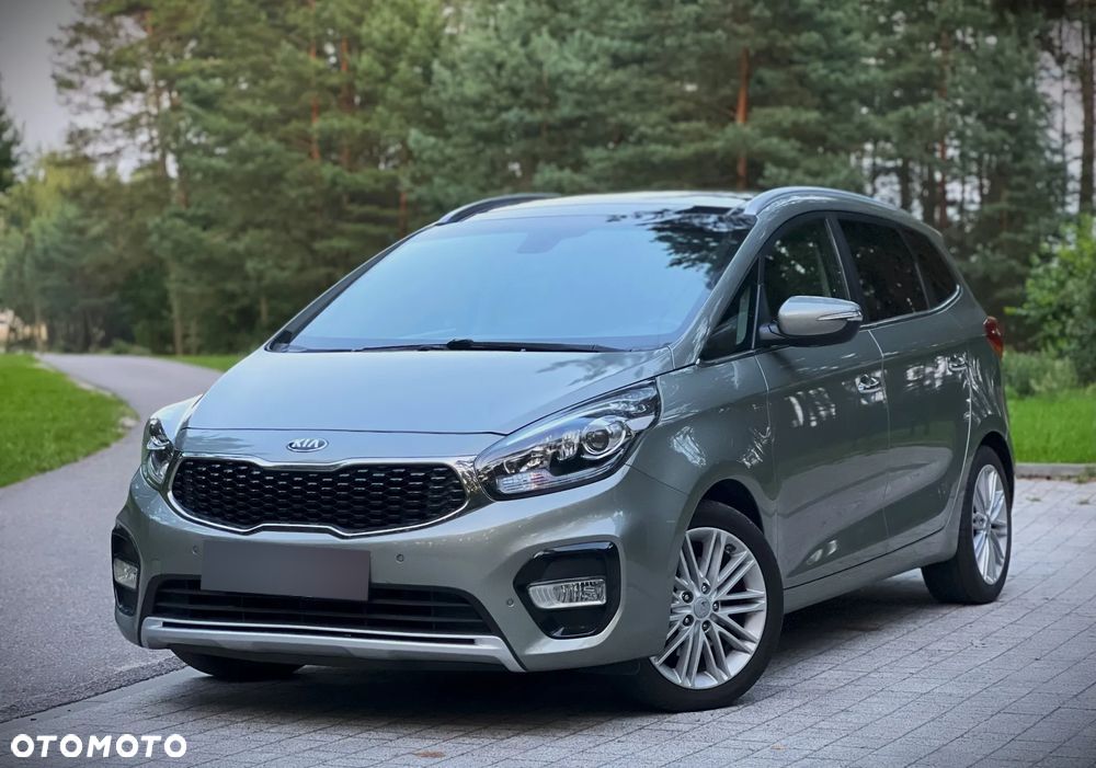 Kia Carens 1.7 CRDi 115 Dream-Team Edition - 10