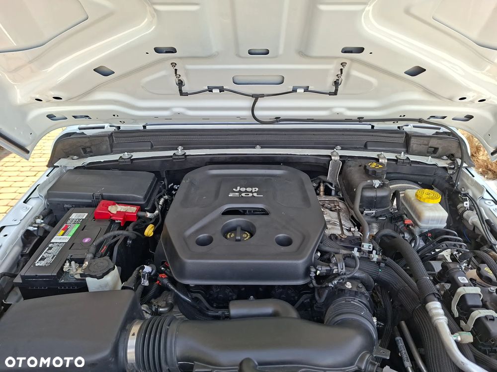 Jeep Wrangler 2.0 T-GDI Hardtop AWD Automatik Sahara - 14