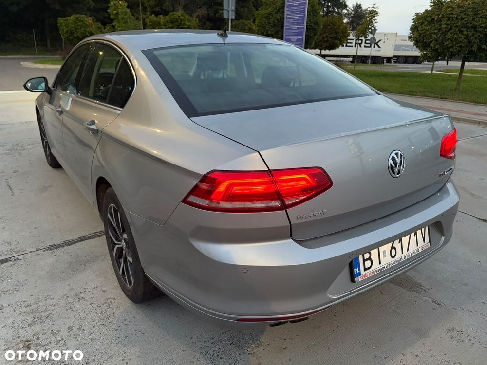 Volkswagen Passat 1.8 TSI BMT Comfortline - 13