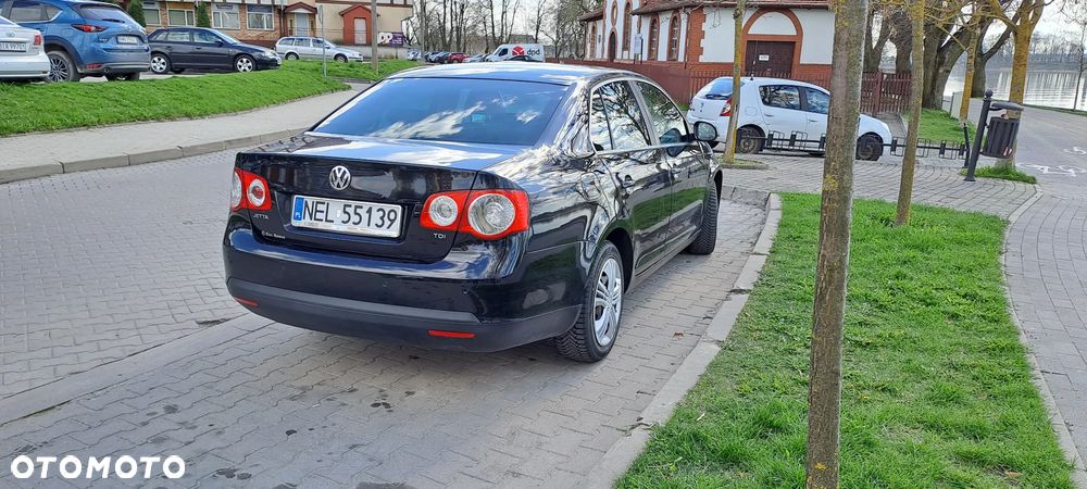 Volkswagen Jetta 1.9 TDI Comfortline - 13