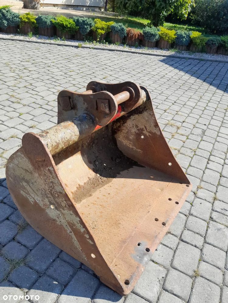 Łyżka do koparki o szerokości 90cm i średnicy sworznia fi45mm