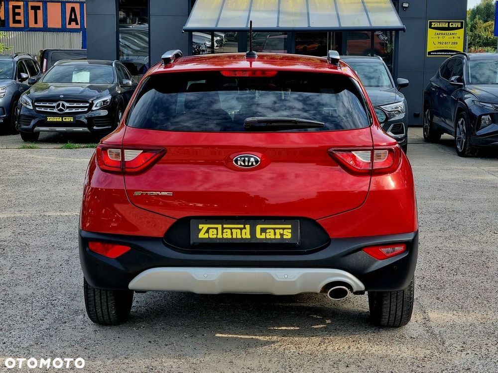 Kia Stonic 1.2 L - 6