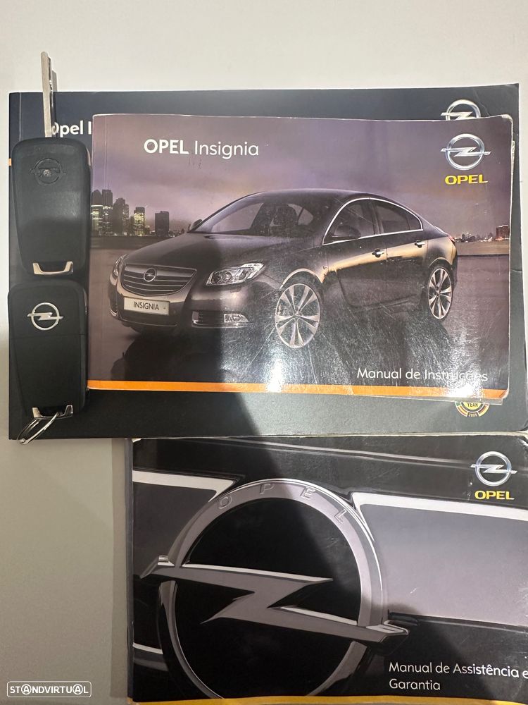 Opel Insignia Sports Tourer 2.0 CDTi Cosmo - 32