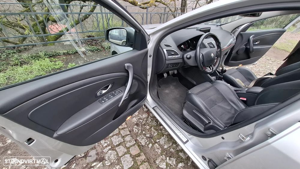 Renault Mégane Sport Tourer 1.5 dCi GT Line SS - 12